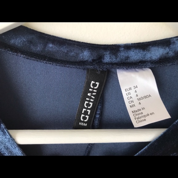 H&M blue crushed velvet ruched minidress - Picture 9 of 10